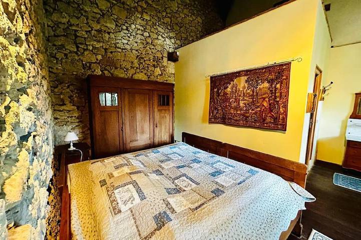 Gîte pour 4 personnes, avec piscine et jardin, animaux acceptés à Pujols (Gironde) - 3