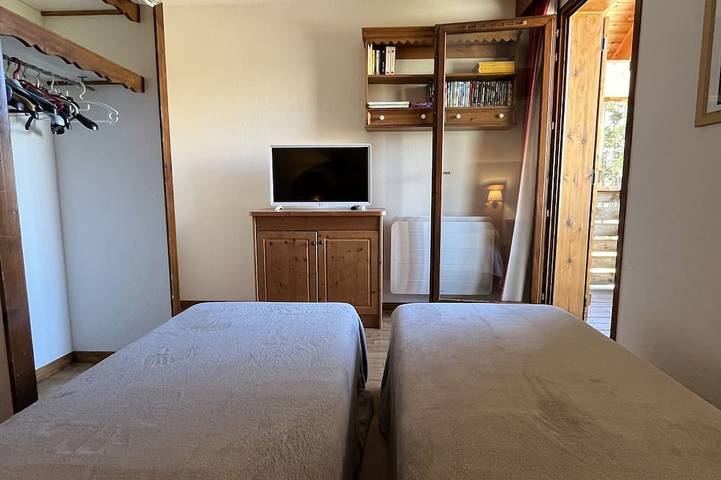 Chalet De Calidad *** Con Piscina Alpes Del Sur Y Talasoterapia Cerca in La Joue du Loup, Dévoluy (comuna)