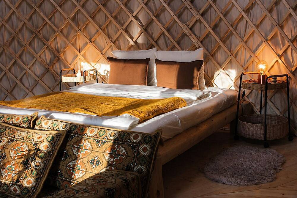Woodmood Jurte mit Wellness in Leuk, Walliser Alpen