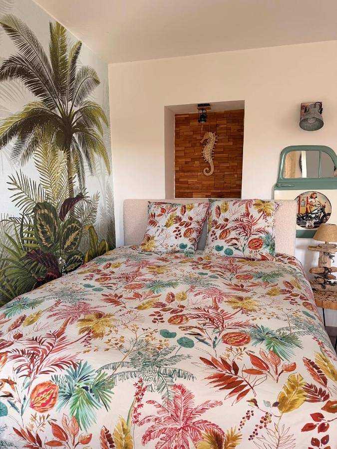 Appartement entier, Loft Cosy " Le Flamant Rose " in Fréjus, Côte méditerranéenne (France)