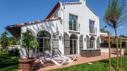 Cottage pour 8 personnes, avec piscine et terrasse dans Plage La Milady