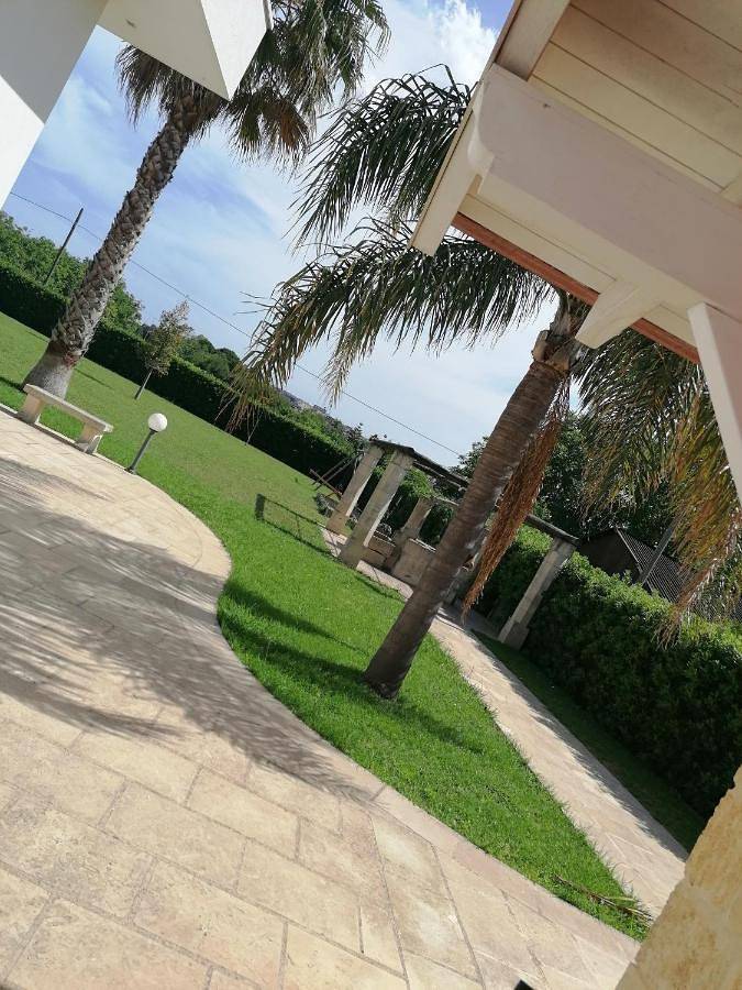 Appartamento per 5 persone, con panorama e giardino a Ruffano