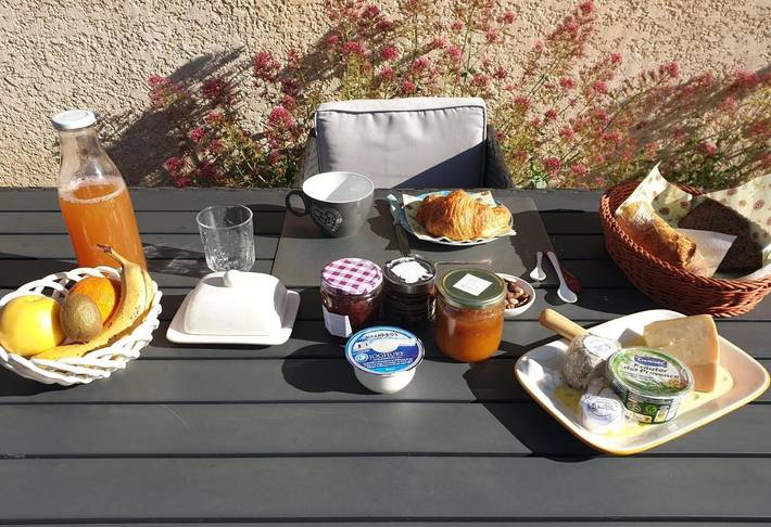 Location de vacances pour 2 personnes, avec vue et jardin à Étival-Clairefontaine - 2