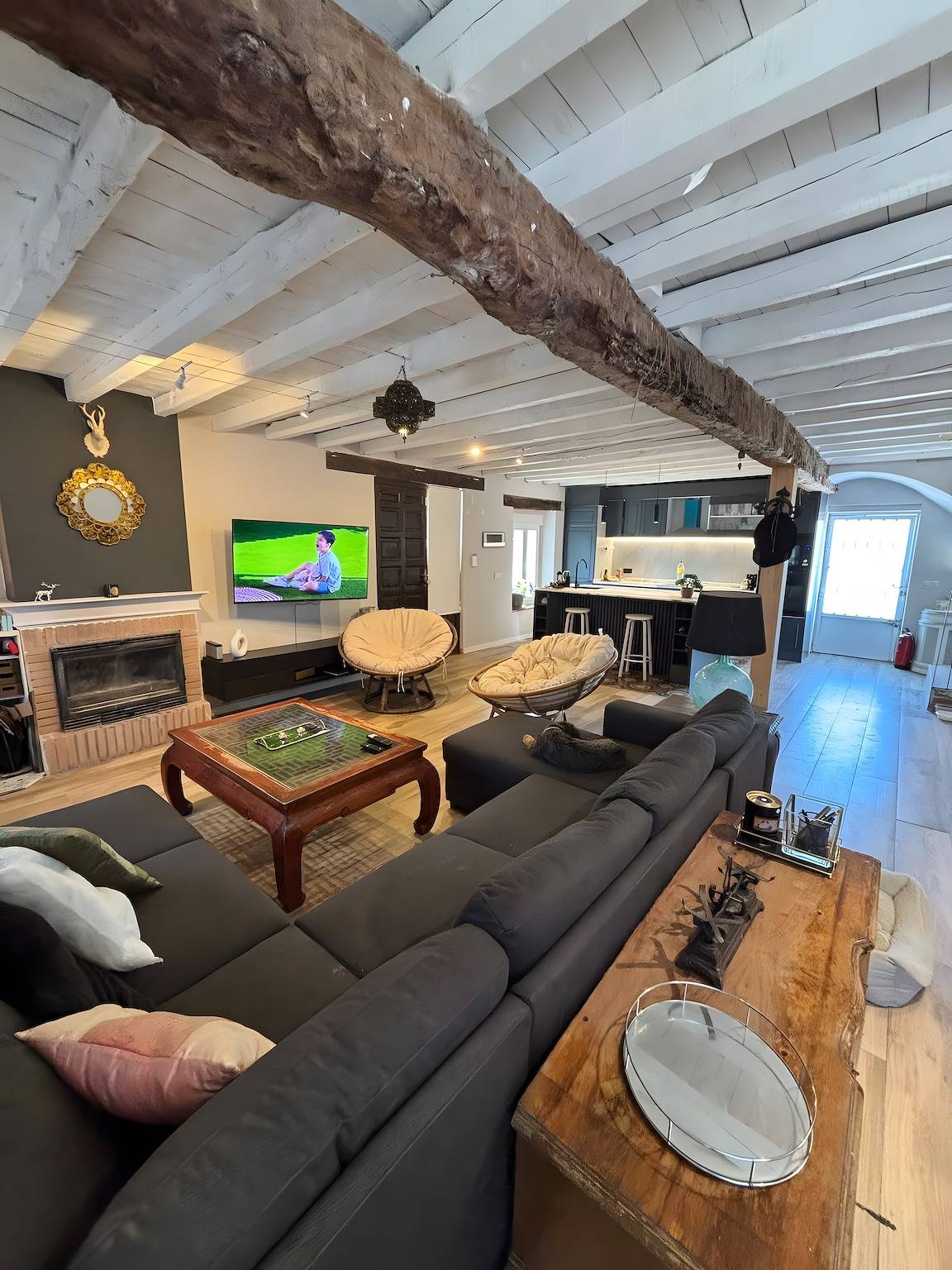 Casa vacacional 'La Casa Del Gallo' con terraza, jardín privado y Wi-Fi in Garganta de los Montes, Provincia de Madrid