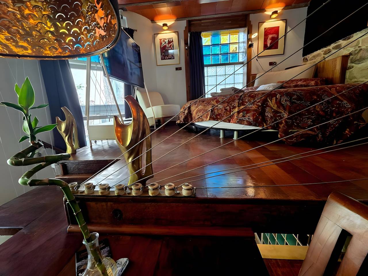 Apartamento entero, Apartamento 'Zentralclub Electra Generador' con vistas a la montaña, balcón y Wi-Fi in Belmonte de Miranda, Cordillera Cantábrica