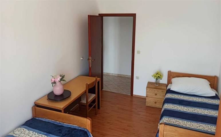 Ganze Wohnung, Neu Strandwohnung Gaj 7 in Brodarica, Šibenik-Knin