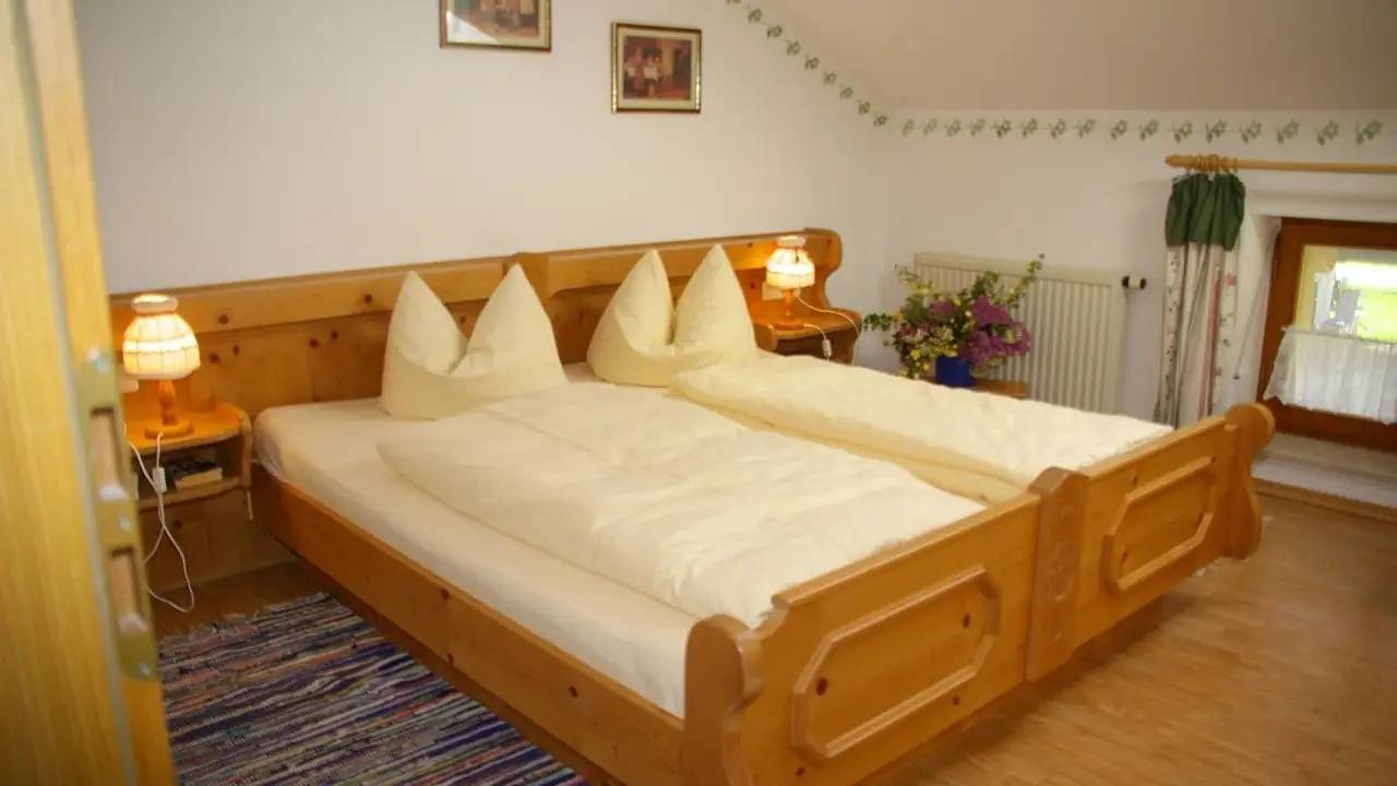 Ganze Ferienwohnung, Ferienwohnung für 3 Personen (75 m²) in Böbing in Böbing, Romantische Straße