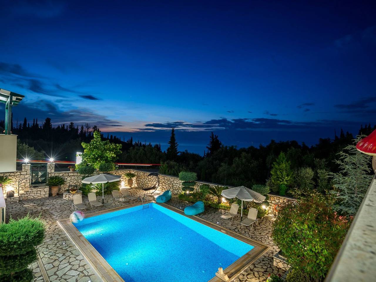 Zwei Villen mit privatem Pool, Aussicht, sehr nah an den Stränden in Kalamitsi, Grecia