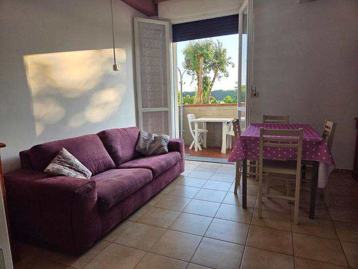 Gîte pour 5 personnes, avec Balcon et Terrasse ainsi que Jardin et Vue à Lido Adriano - 3