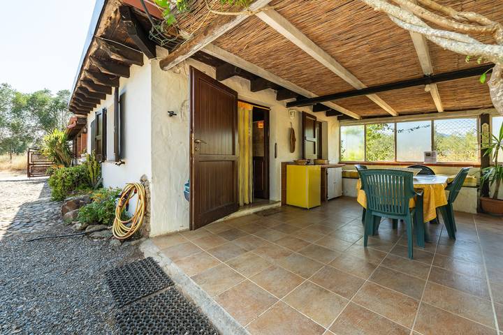 Pretty House: con patio 60mq  privato, Wi-Fi e aria condizionata. Relax e natura tra campagna e mare in Villamassargia, Sulcis Iglesiente