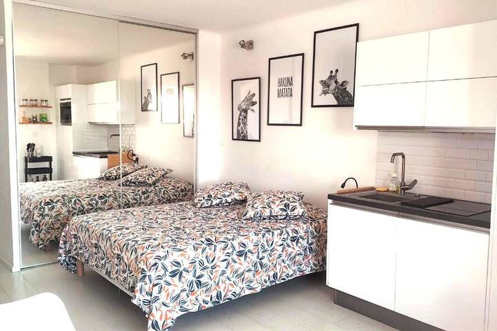 Gîte pour 2 personnes, avec jardin dans Plage Du Rayolet