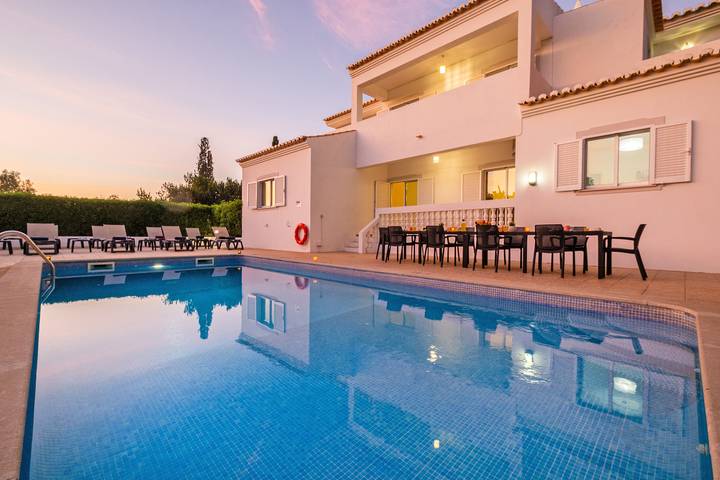 Villa Isla Bella in Albufeira e Olhos de Água, Faro Distrikt