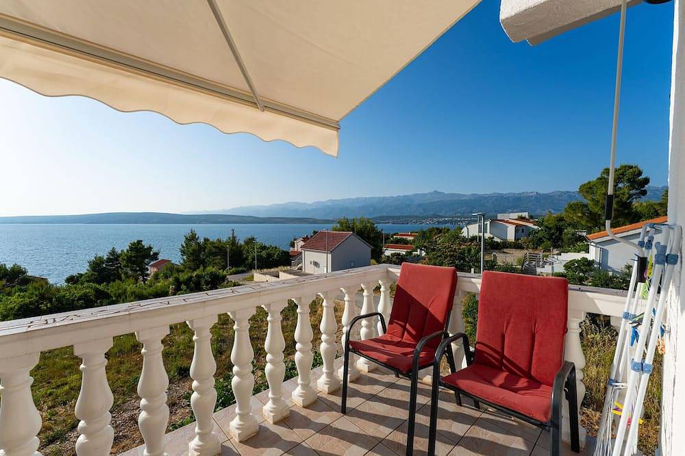 Ganze Wohnung, Cozy apartment in Novigrad with house sea view in Novigradsko More, Zadar