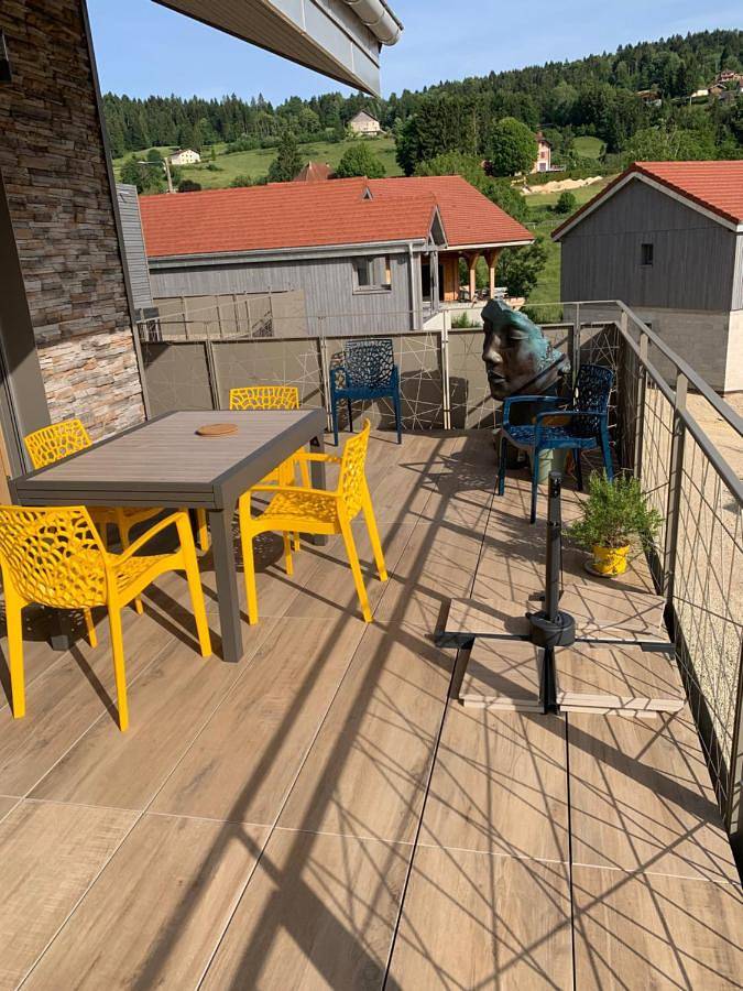 Location de vacances pour 8 personnes, avec jacuzzi et terrasse à Montperreux - 4