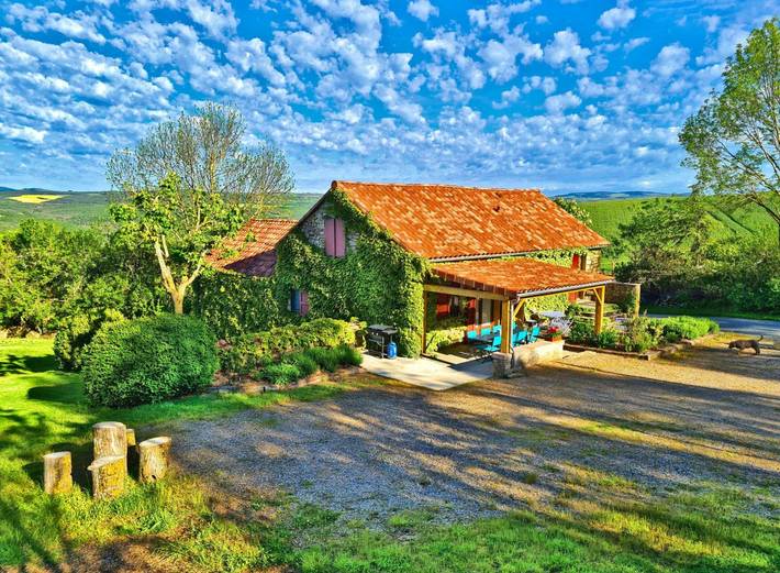 Gîte pour 10 personnes, avec balcon et jardin