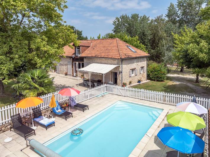 Location de vacances pour 12 personnes, avec Jardin