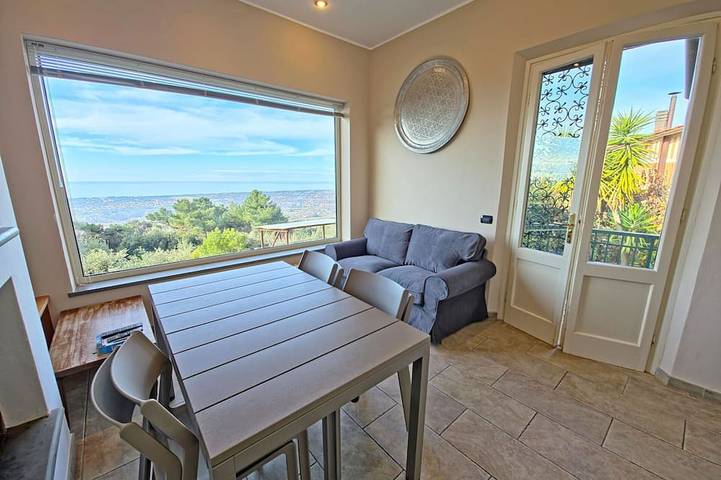 Villa pour 6 personnes, avec balcon et jardin - 1