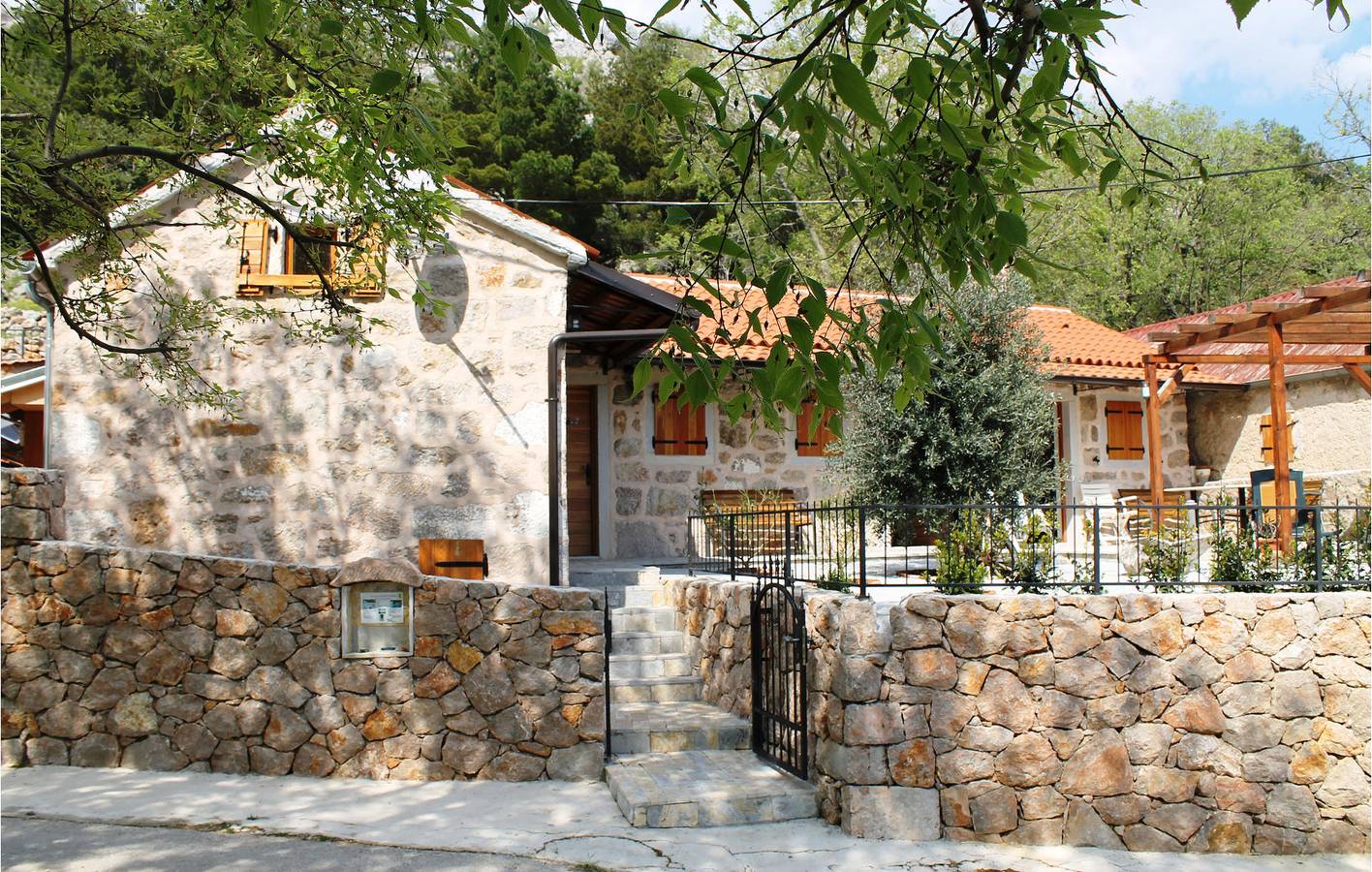 Ferienhaus für 8 Personen mit Sauna in Starigrad Paklenica, Starigrad