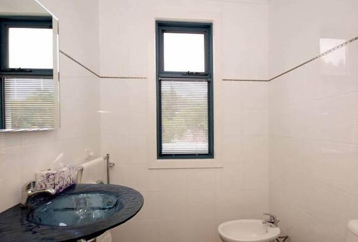 Apartamento para 12 personas, con balcón y jardín en Australia