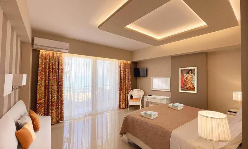 Vakantiewoning voor 2 personen, with Balkon and Whirlpool as well as Terras and Tuin in Parga