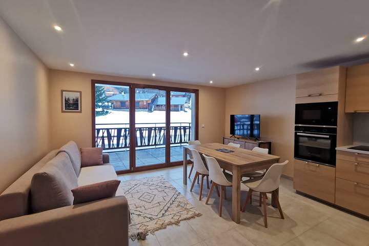 Gîte pour 7 personnes, avec sauna et terrasse, adapté aux familles à Les Déserts - 2