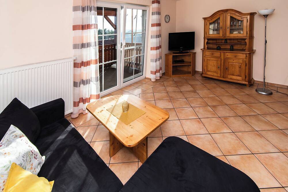 Ganze Wohnung, Schöne Ferienwohnung (70qm) mit Balkon und Blick auf den Brombachsee in Spalt, Fränkisches Seenland