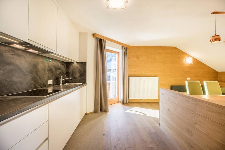 Hel lejlighed, Apartment "Rosalpina 3" in the Middle of the Ski Area with Mountain View, Wi-Fi & Balcony in San Vigilio di Marebbe, Enneberg