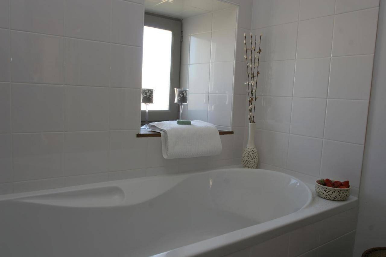 Villa pour 6 personnes avec piscine in Chalais, Charente