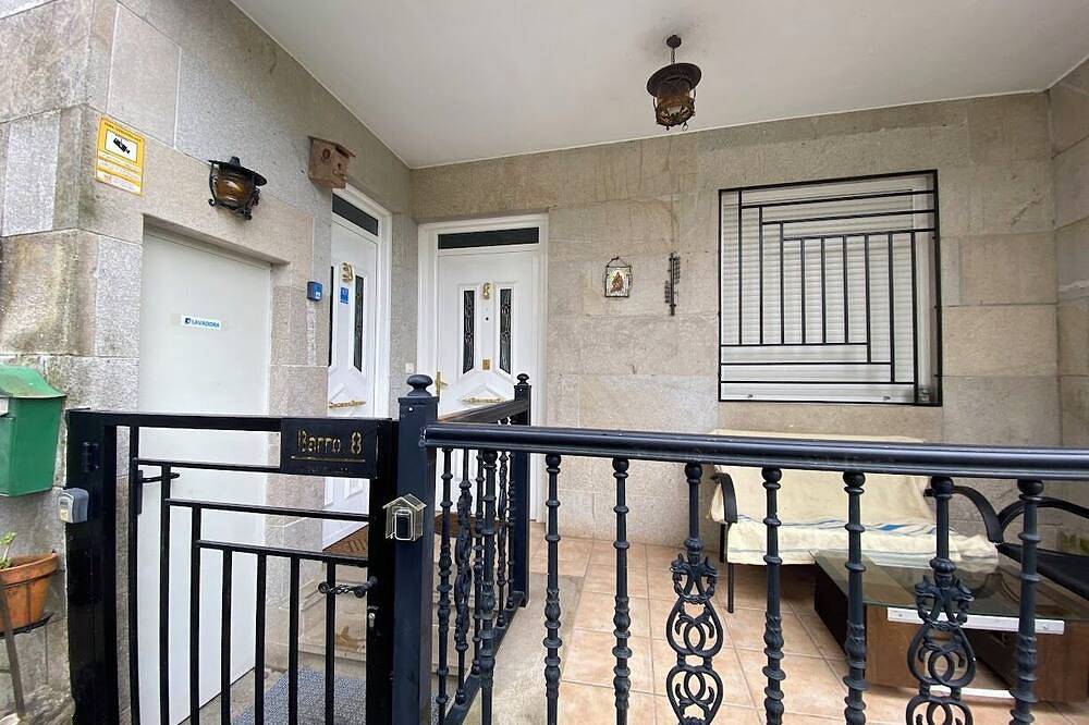 Entire apartment, Casa Milucho: In The Depths Of Galicia in O Carballiño, Ourense Region