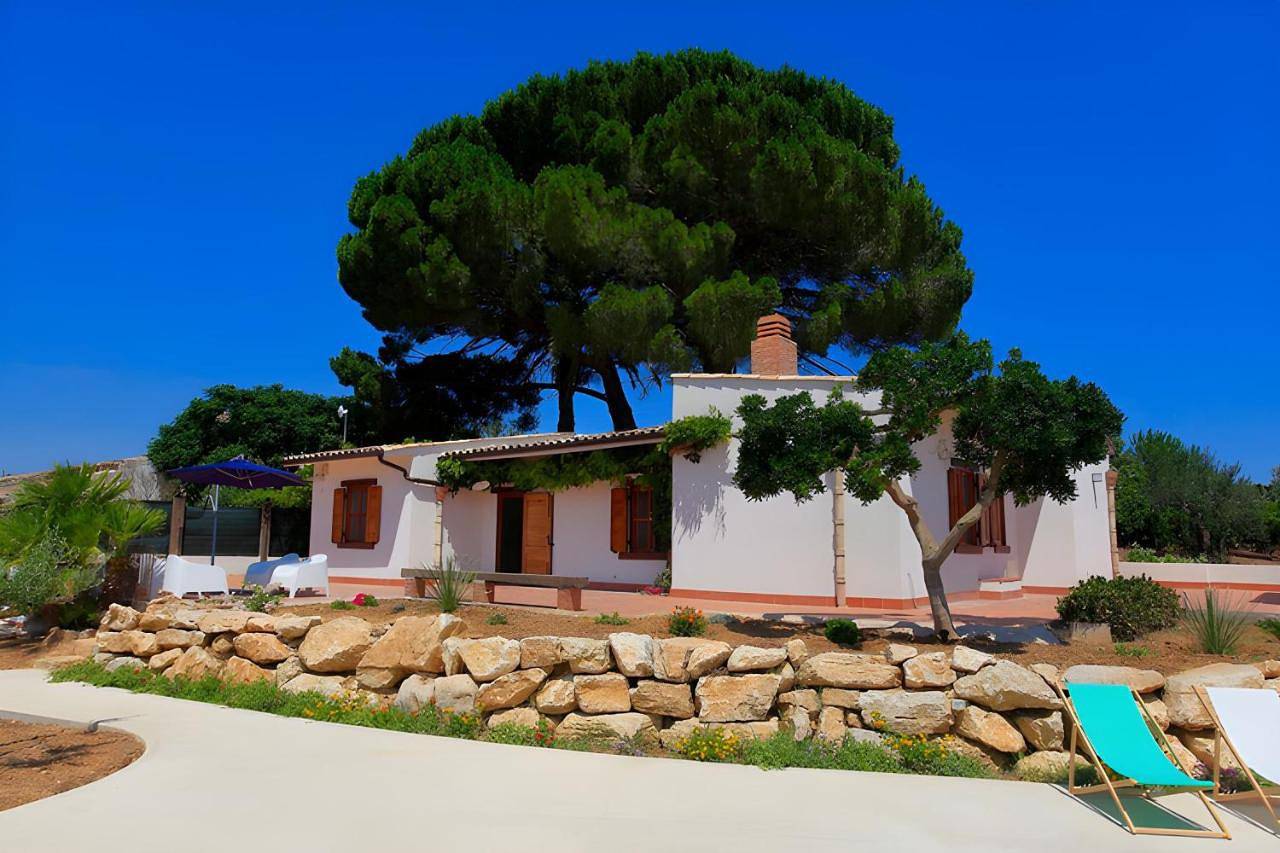 Villa Due Pini con piscina privata in Partinico, Provincia di Palermo
