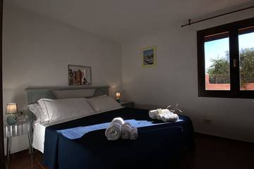 Cottage for 4 People in La Maddalena, Olbia-Tempio, Photo 1