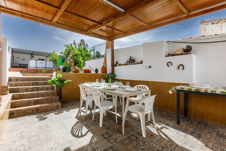 Apartamento para 6 personas, con Terraza además de Jardín y Piscina en Villanueva del Rosario