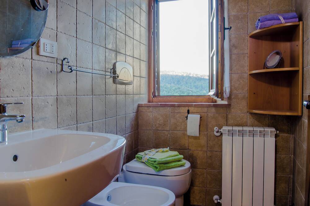 Stones of the ancient village - house in the Tuscan countryside in Monticiano, Siena Provinz