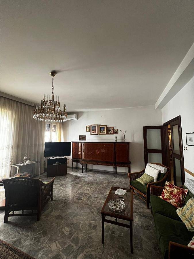 Two-Bedroom House in Pescara, Pescara Provinz