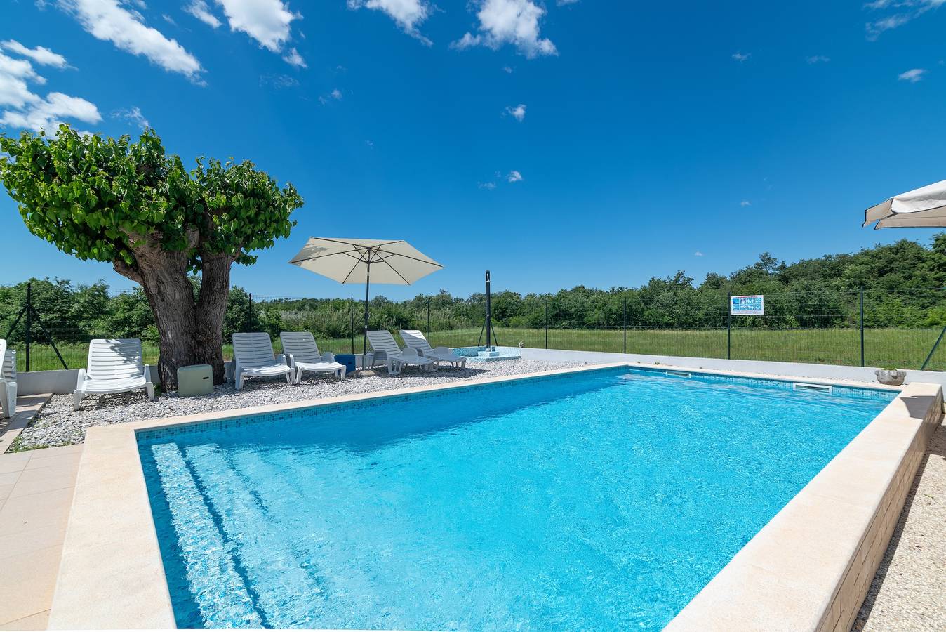 Ganze Wohnung, 2-Zimmer-Ferienwohnung mit Terrasse Cancini, Porec A-24335-a in Kukci, Porec und Umgebung