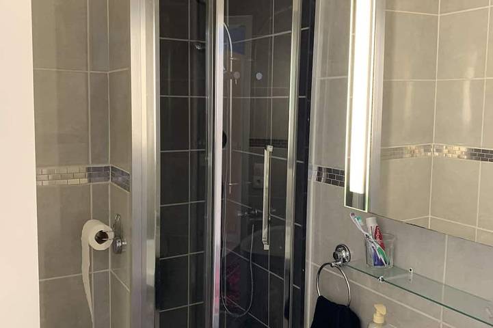 Gîte pour 4 personnes, avec balcon dans Plage de Port-Lin - 4