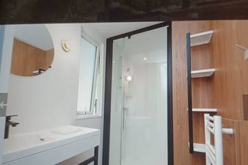 Static Caravan for 6 People in Le Bois-Plage-en-Ré, Côte des Fleurs, Photo 3