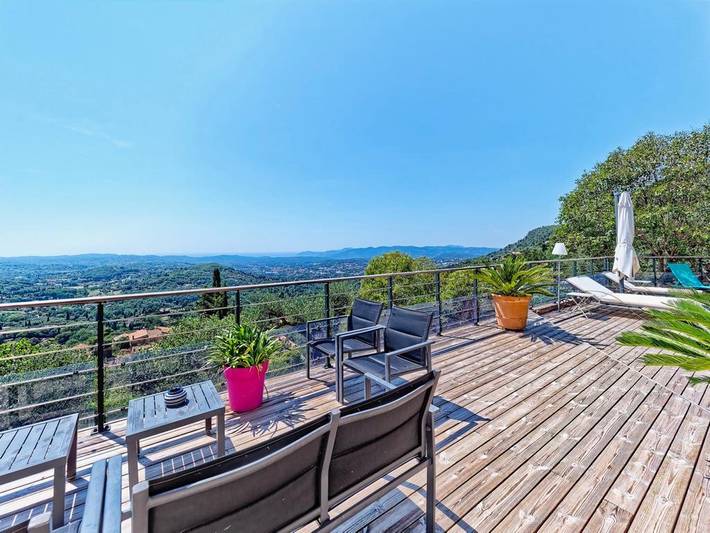 Villa pour 9 personnes, avec Vue sur l’océan et Balcon ainsi que Terrasse et Jardin à Grasse