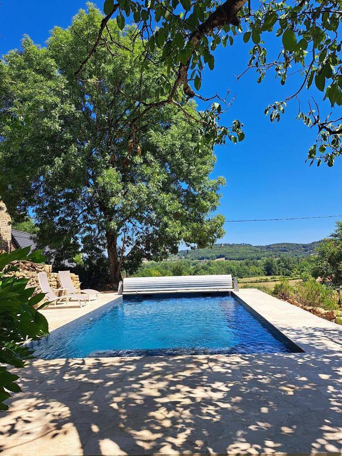 Location de vacances pour 5 personnes, avec Jardin et Piscine à Strenquels