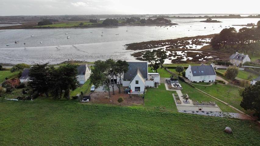 Gîte pour 2 personnes, avec Jardin et Vue dans Plage de Montsarrac