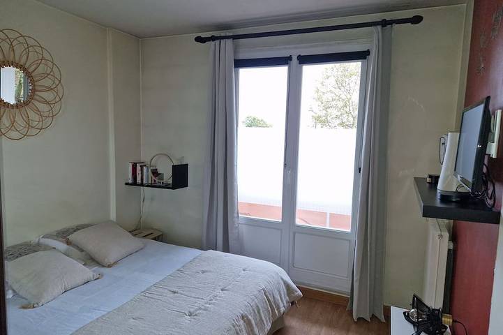 Gîte pour 4 personnes, avec balcon à Créteil - 2