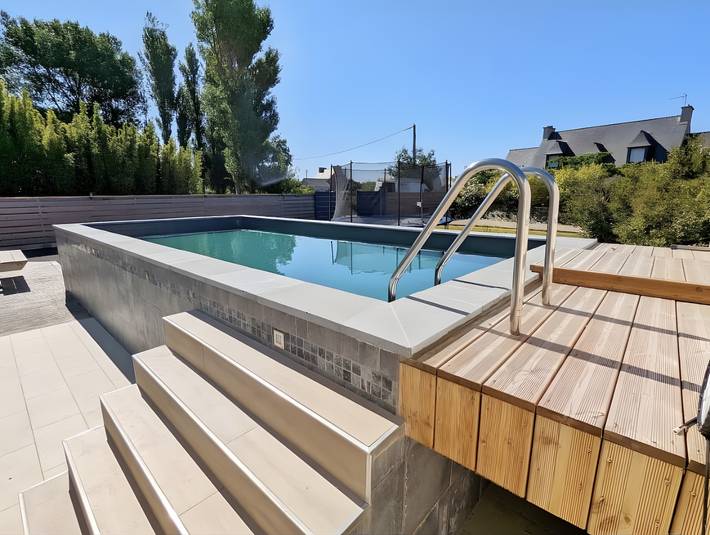 Maison de Vacances 'Ty Inizi' avec piscine, Terrasse privée et jardin privé in Kerlouan, Région de Brest