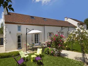 Gîte pour 8 personnes, avec terrasse et sauna à Vignoles
