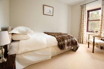 Log Cabin for 6 People in Edinburgh and Lothian, Photo 3