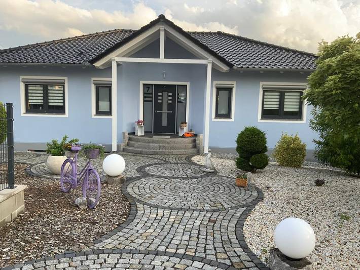 Ferienhaus für 4 Personen, mit Pool und Garten sowie Ausblick in Thüringen