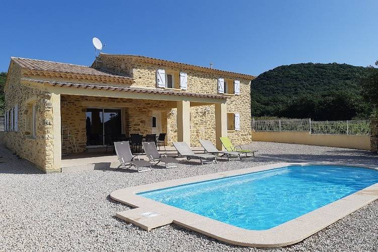 Villa für 6 Personen mit Pool in Saint-Laurent-de-Carnols, Nimes und Umgebung