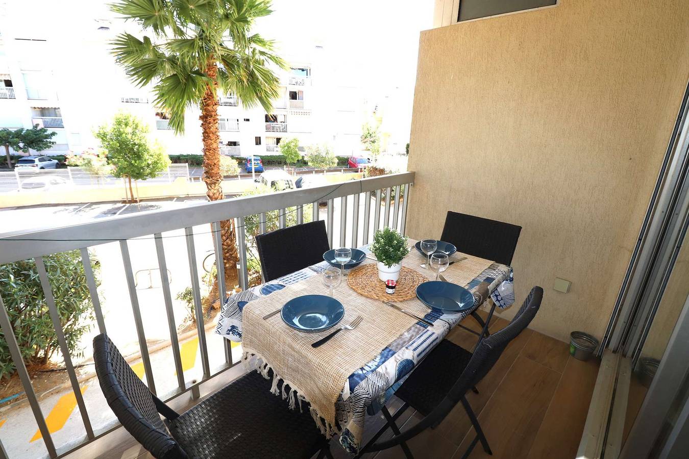 Appartement De Vacances pour 4 Personnes dans Le Grau-du-Roi, Région de Nîmes