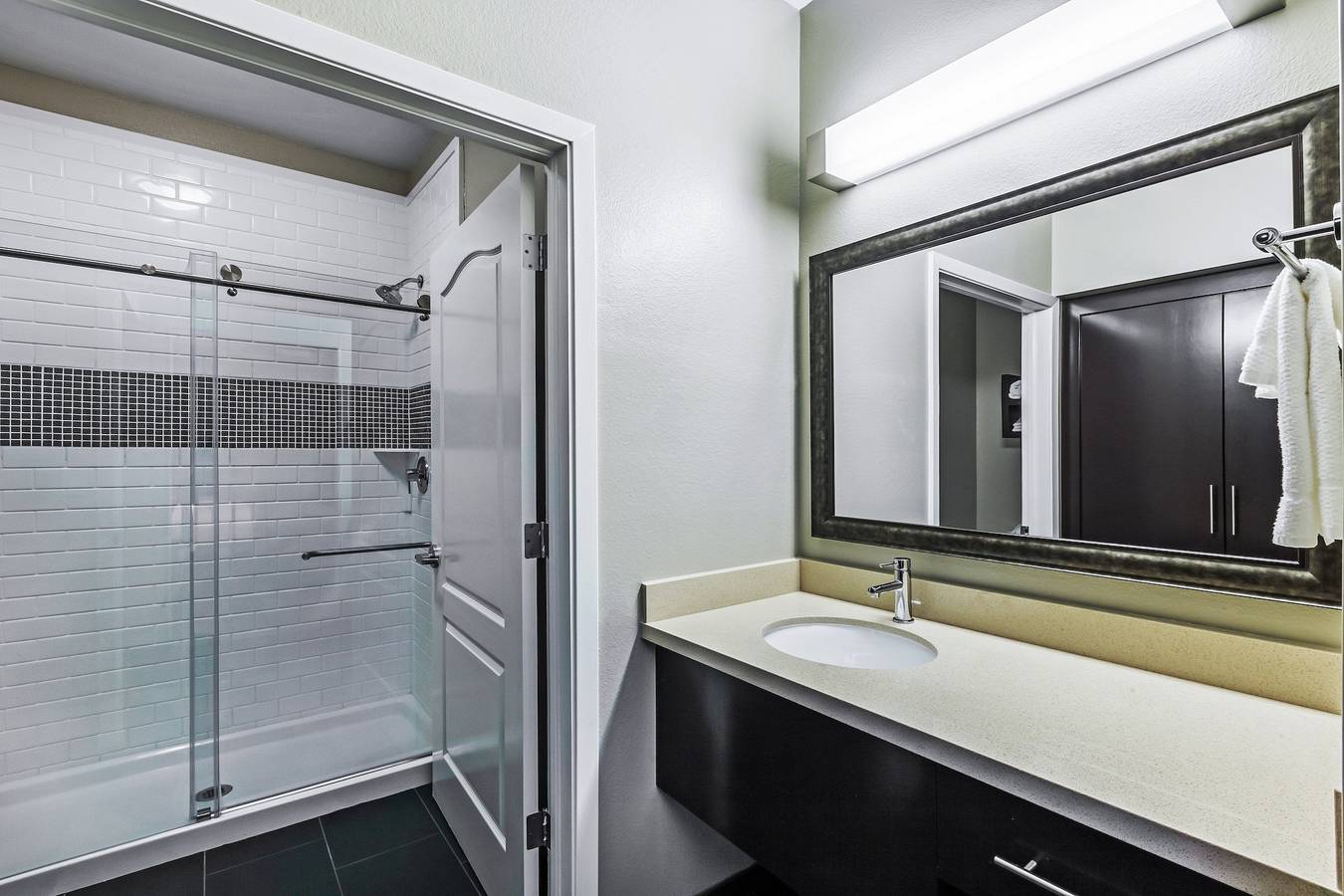 Ganzes Studio, Staybridge Fort Worth - Fossil Creek in Fort Worth, Tarrant County