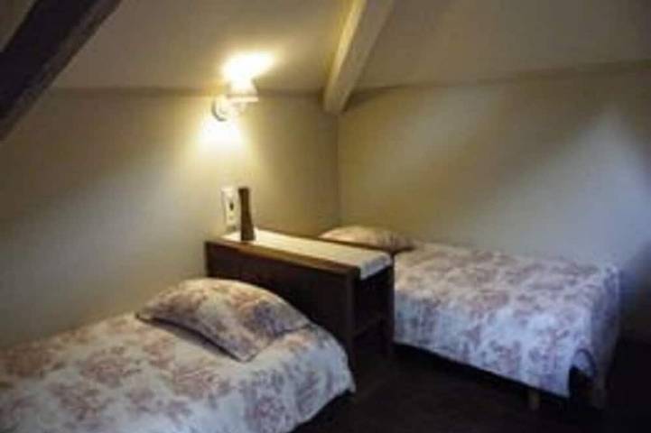 Location de vacances pour 22 personnes, avec terrasse et jardin à Septfonds - 3