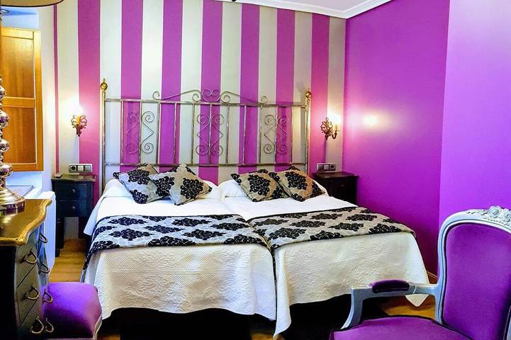 Legado de Ugarte, a boutique rural house by rooms in the center of Laguardia. in Laguardia, Rioja Alavesa